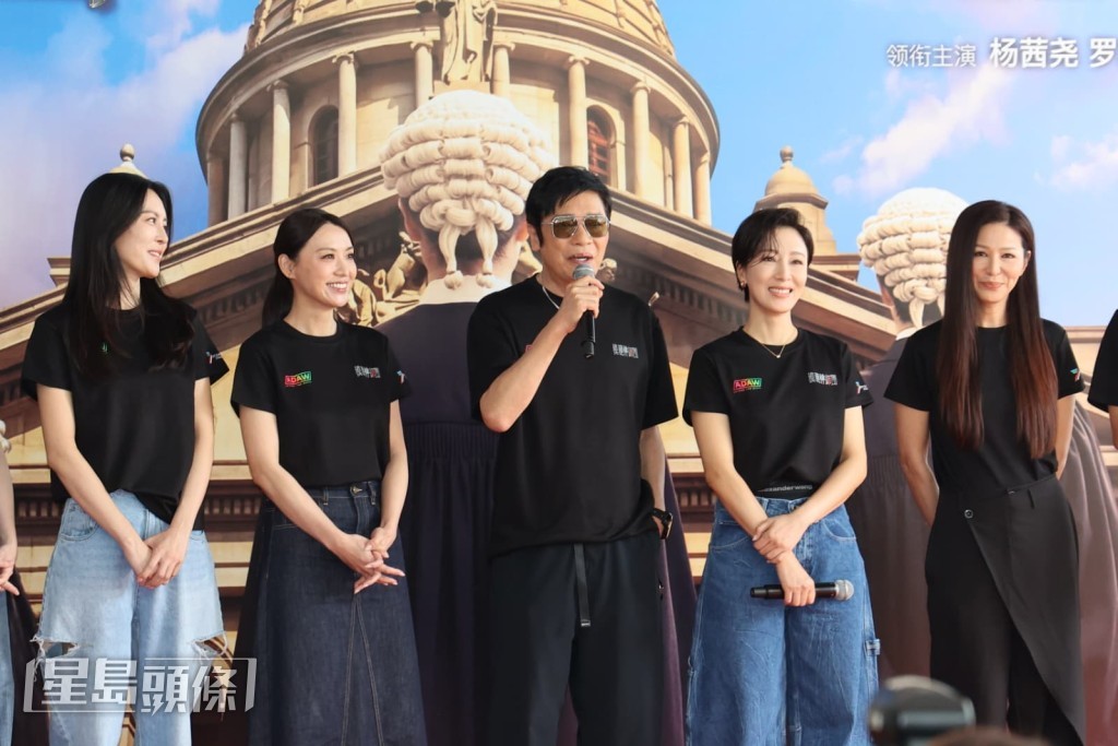 監製鍾澍佳分享在兩年前的TVB台慶頒獎禮上,已成功吸引羅嘉良答應合作。