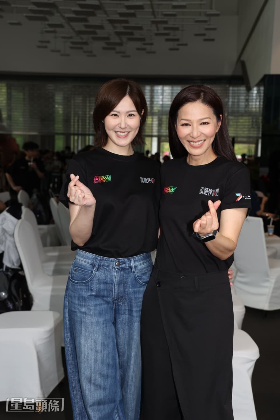 劉佩玥笑言現在見到滕麗名,仍然會有追星般的「心心眼」。