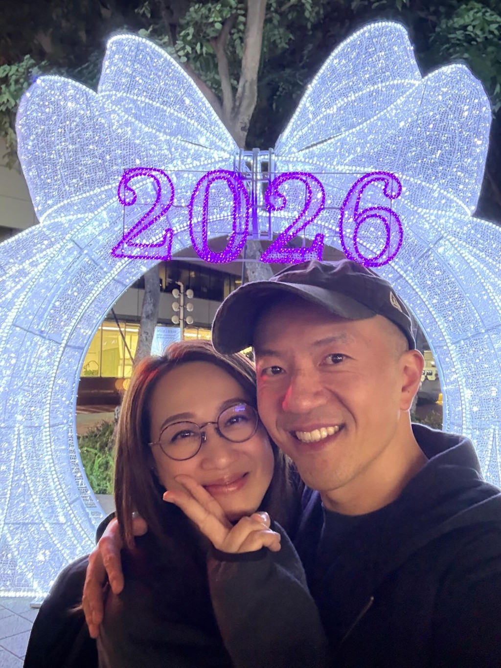 夏竹欣不時與丈夫合照,分享甜蜜時刻。