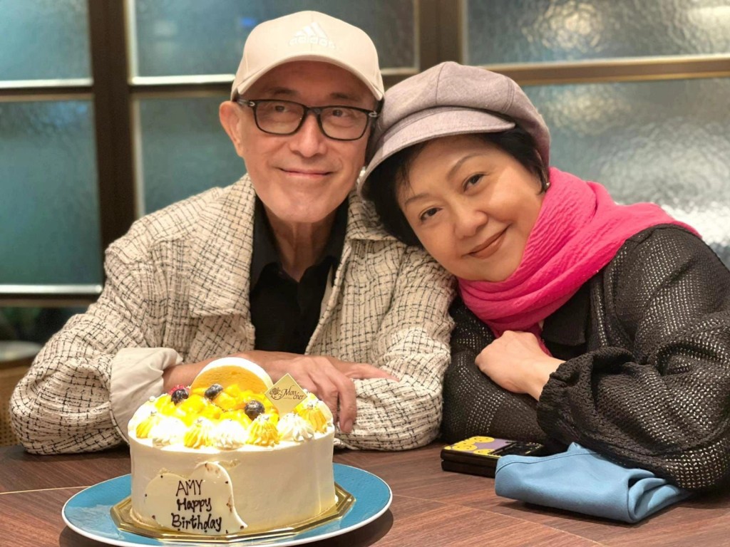 胡美儀與毛俊輝婚後一直恩愛如昔,是圈中模範夫妻。