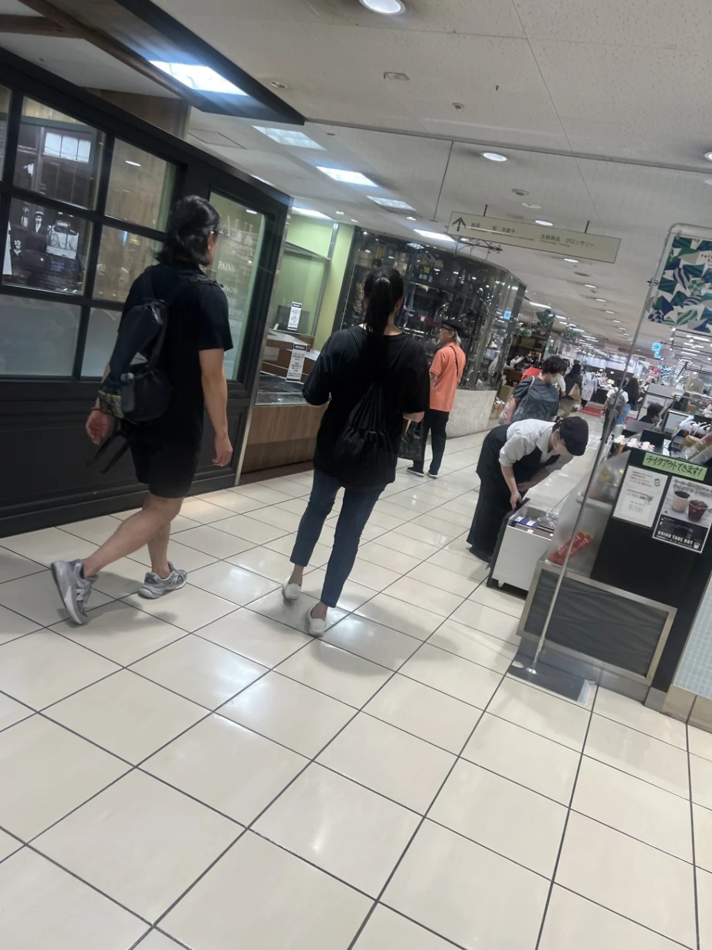 夫婦二人不時在日本被網民野生捕獲。
