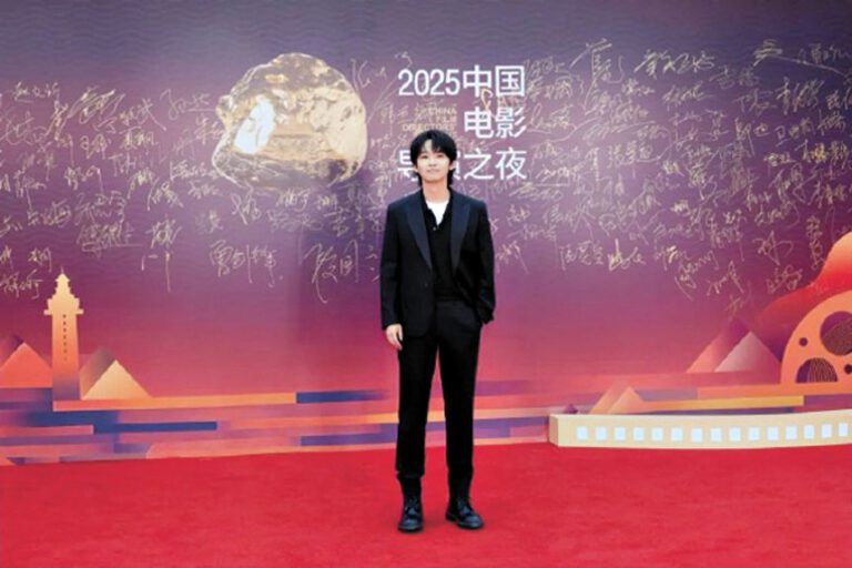 董子健現身活動。網上圖片