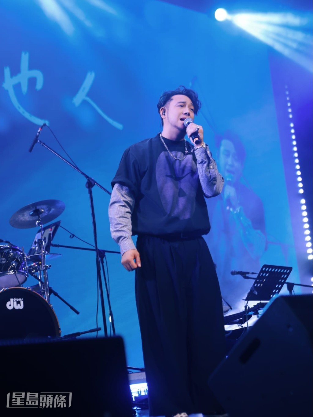 Steven最近接獲不少表演工作。