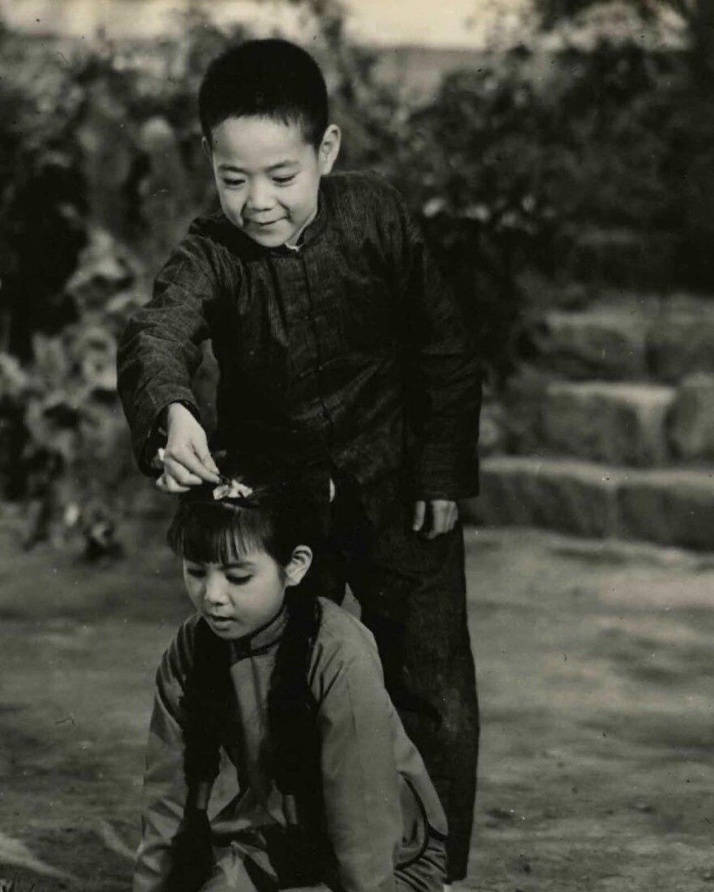 謝玲玲出身童星。