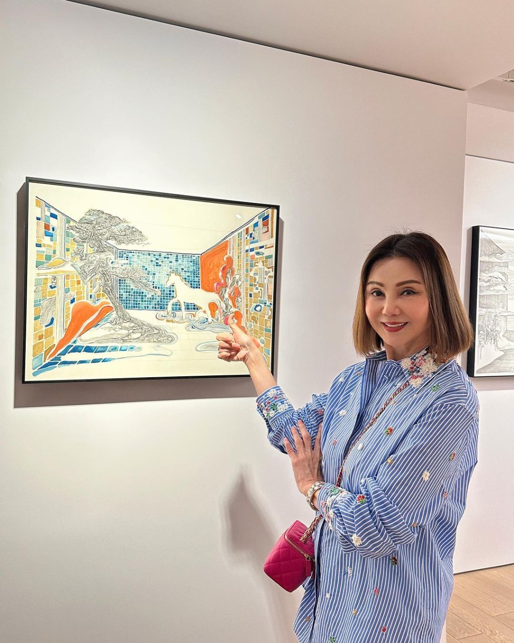 謝玲玲經常參觀藝術展覽。