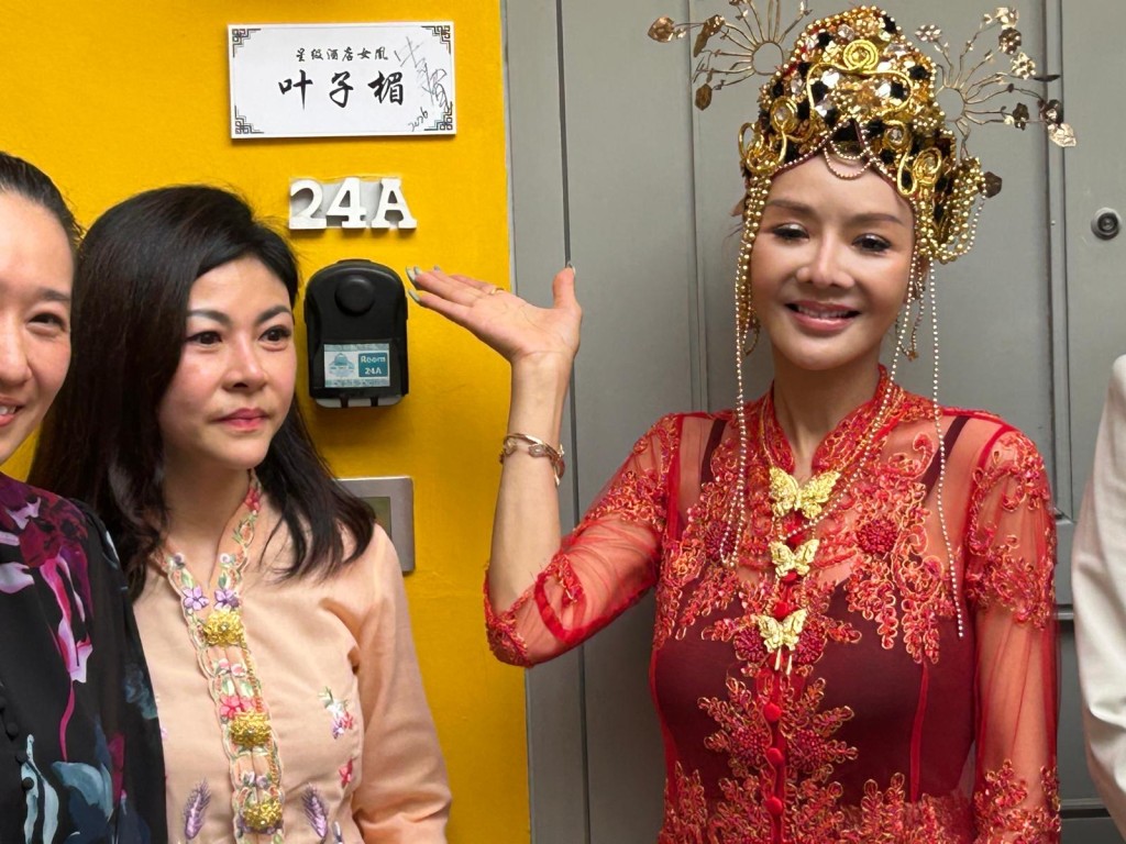 她正透過檳城數個古蹟酒店平台,推動當地的文化傳承工作。