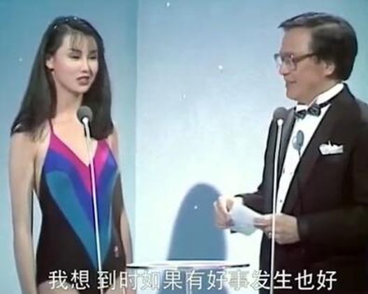 鍾景輝曾連續兩屆為香港小姐競選擔任司儀。