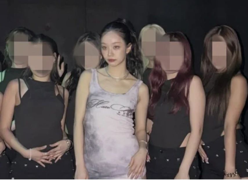 惠利早前在粉絲見面會上的連身裙造型,曾引起網民對她身材的討論。