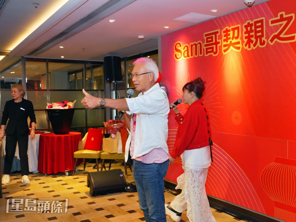 李龍基亦是座上客之一。