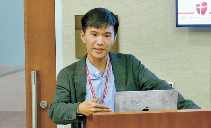史大心血管醫學科臨床助理教授Jason V. Tso講解運動最大耗氧量對健康和長壽的益處。視頻截圖