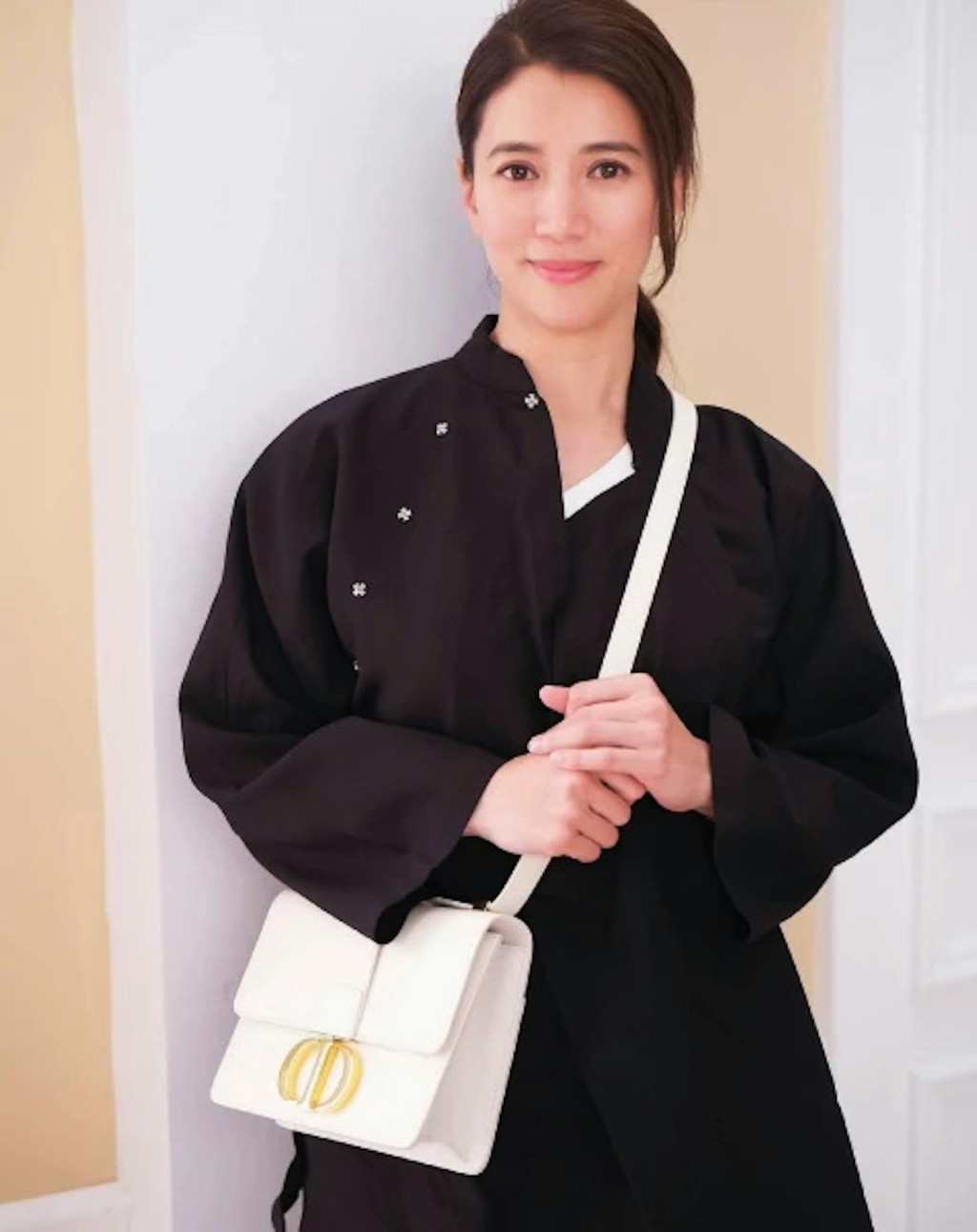 袁詠儀亦有份參與演出。