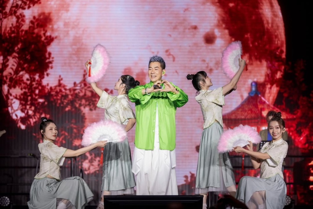 任賢齊在演唱會上呈現極具爆發力的演出。