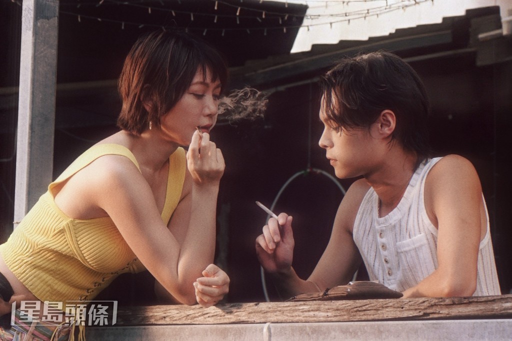 談及歌曲概念,Tiger分享他的深刻體會:「我覺得緣分其實同煙好相似,會有一霎嘅溫暖,但總會有煙消雲散嘅一日。」