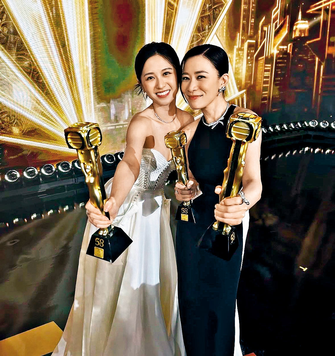 Carmen去年勇奪「最佳女新人」獎,視前輩佘詩曼為奮鬥目標。