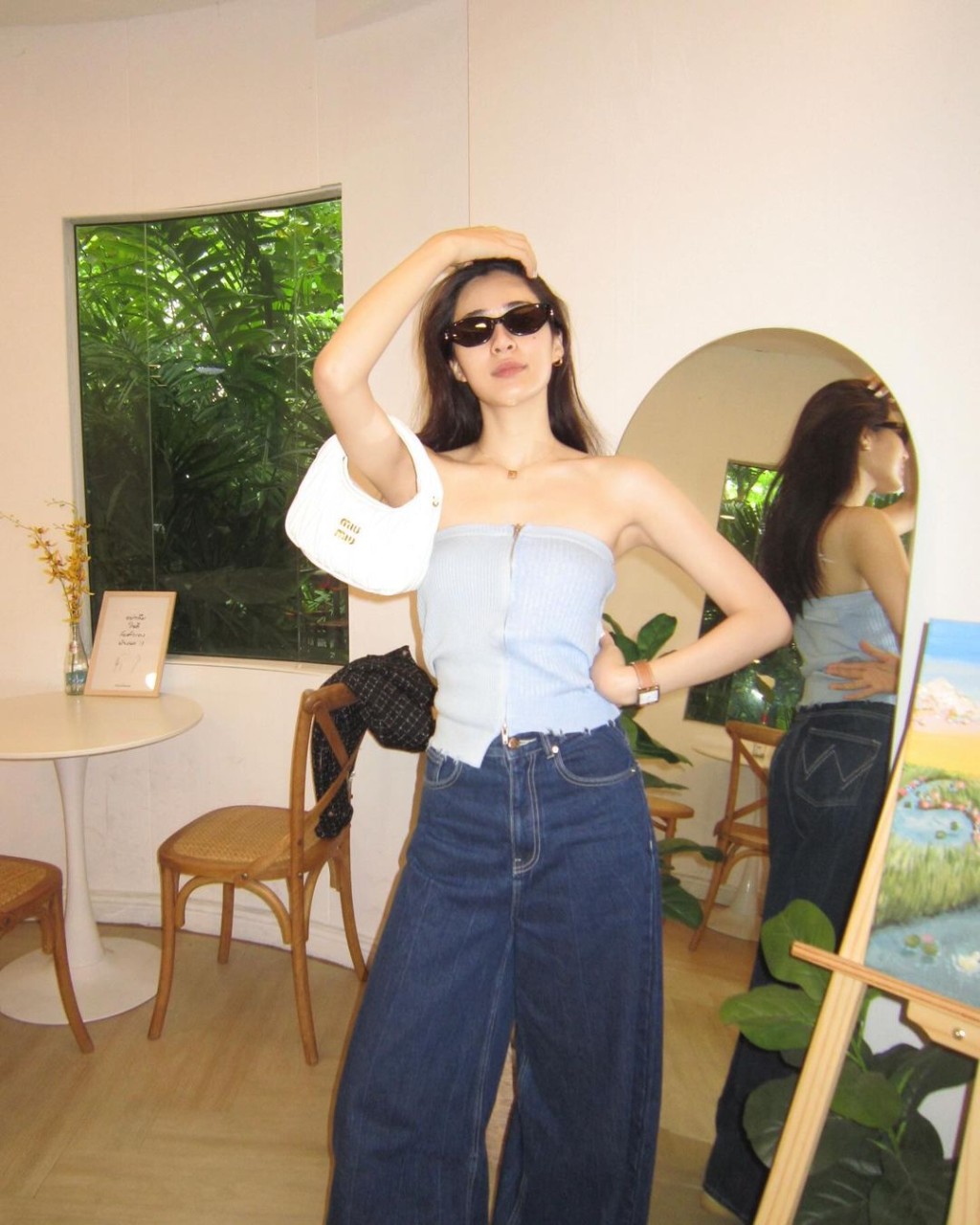 鄺玲玲在海外人氣高企。