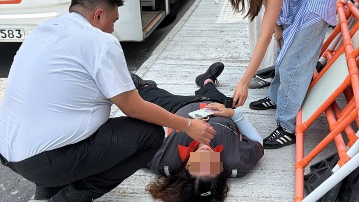 赤鱲角巴士女車長行駛中突感不適 停車後暈倒送院