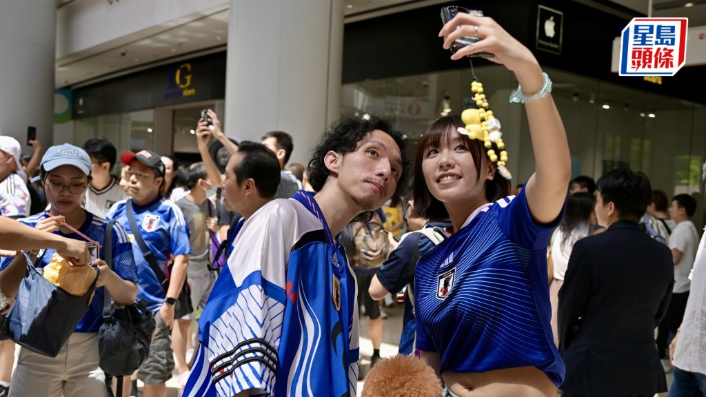 世界盃死亡之組激戰 香港商場千人聚集為日本隊打氣