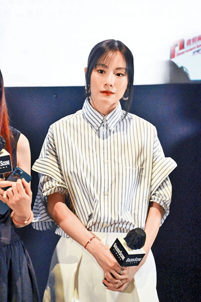 ■鄧麗欣新戲挑戰演食煙角色，更有18歲大的女兒。