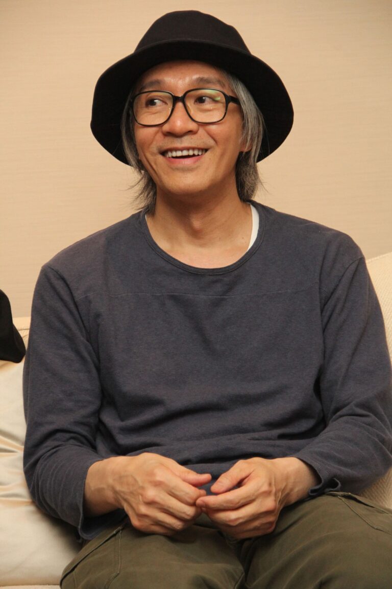 周星馳64歲生日親揭新作進度 《功夫女足》創新檔期模式