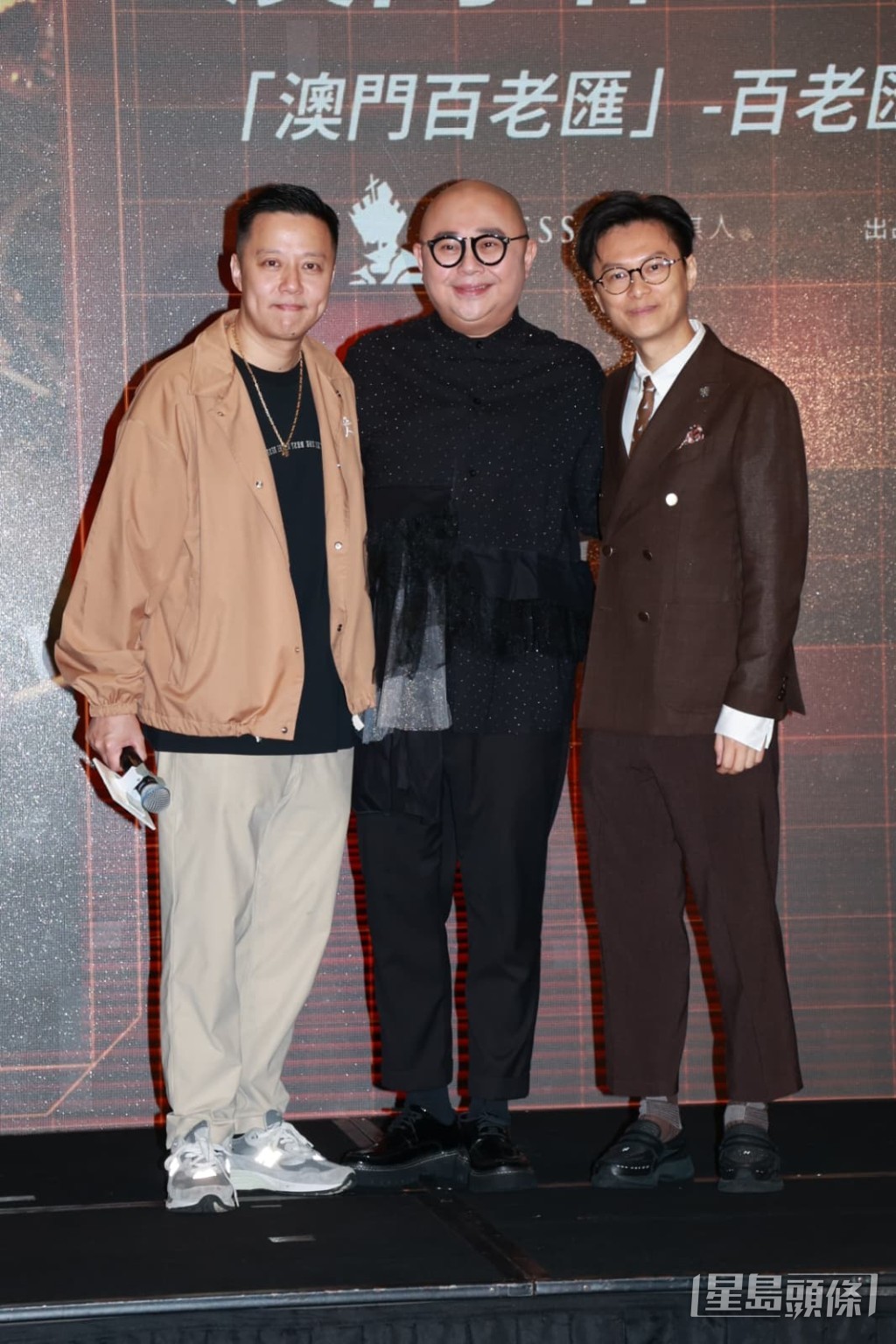 兩位棋人拍檔到場支持Bob。