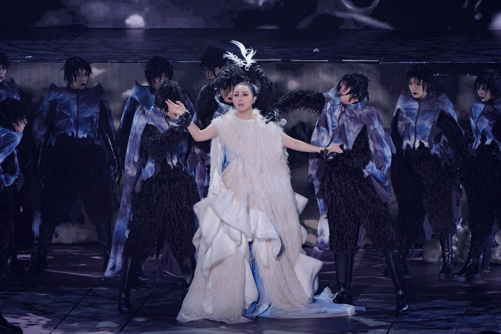 楊千嬅去年在紅館舉行一連六場《楊千嬅Live My LIVE演唱會》。