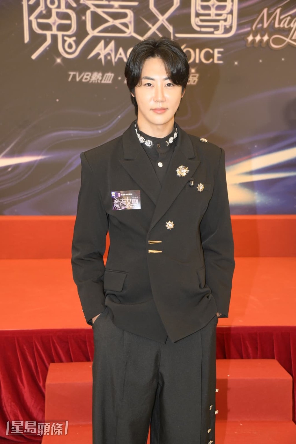 Yong Heo擔任TVB節目《魔音女團》的評審。