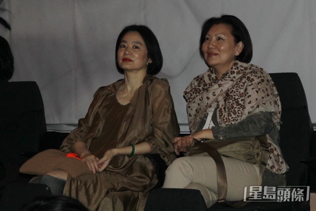 陶敏明跟林青霞又有一同睇騷。