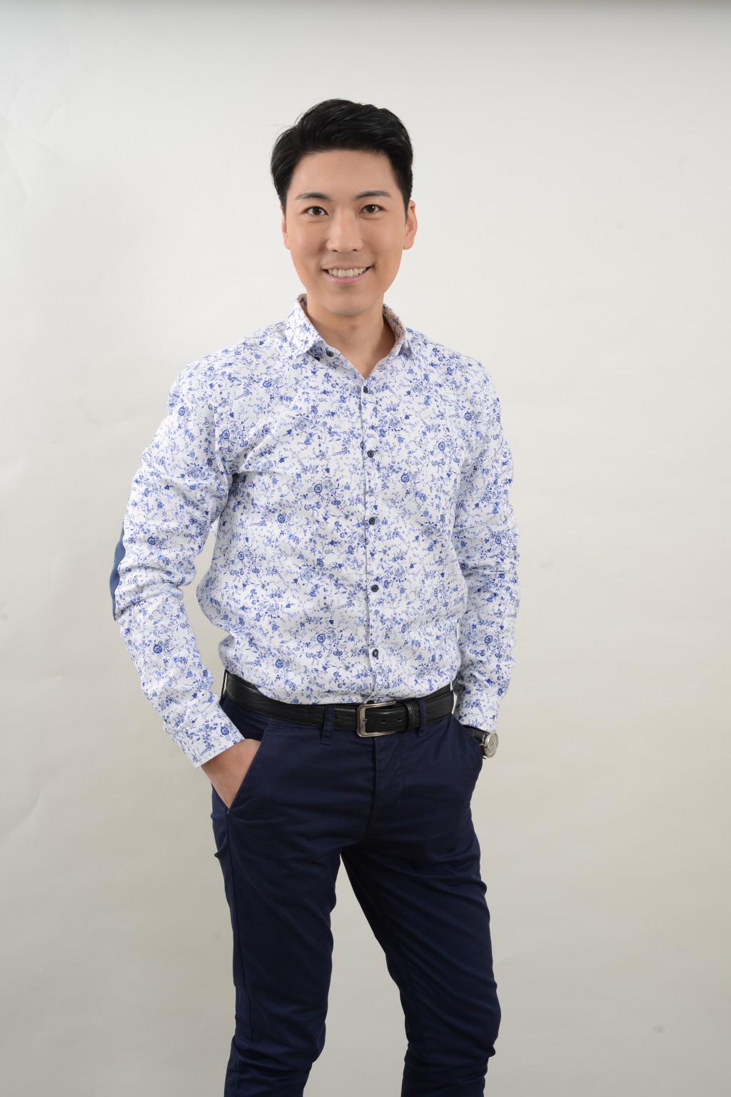 郭田葰於2009年回港,投身娛樂圈追尋夢想。