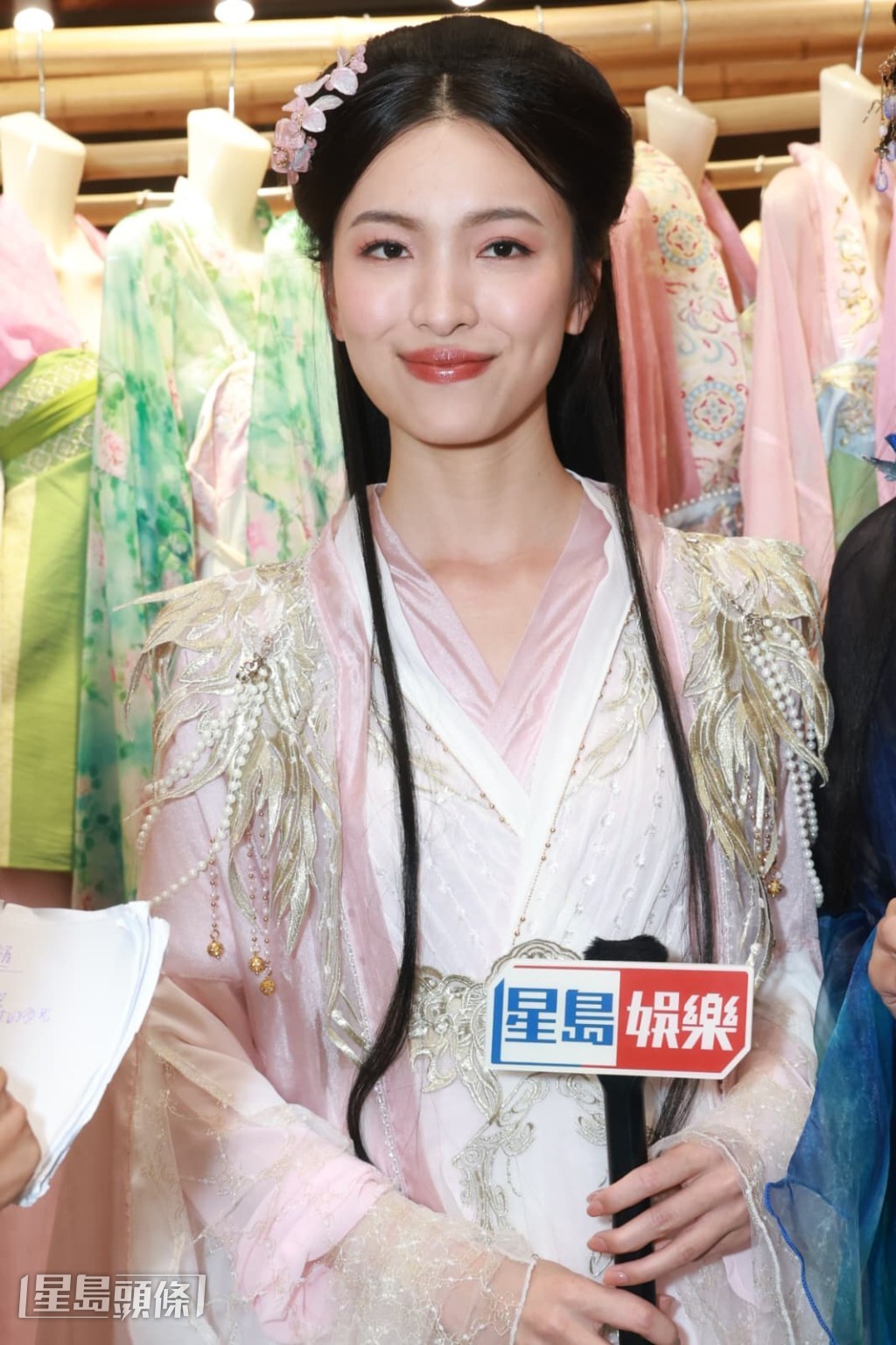 顏懿菲也是首次嘗試華服造型。