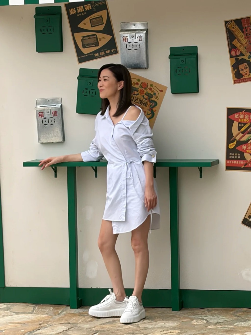佘詩曼全程展露燦爛笑容。