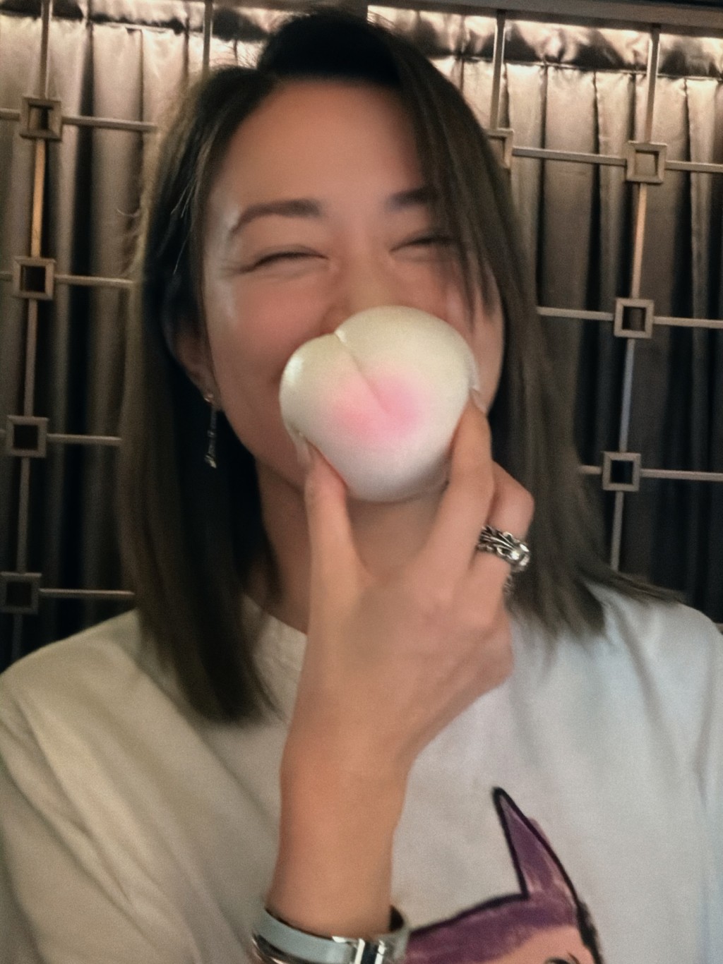 佘詩曼早前獲得多位圈中好友為她慶祝生日。