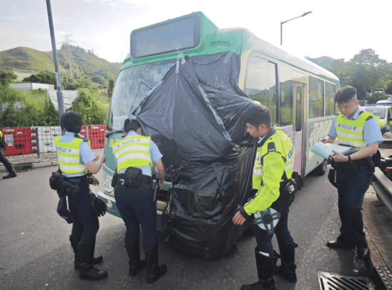 打鼓嶺文錦渡路單車與專線小巴相撞 69歲男騎士不治 司機涉危駕被捕