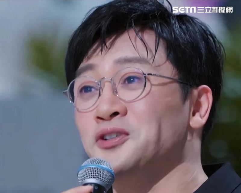 蘇有朋曾被指身形發福,臉部浮腫,被指顏值下滑。