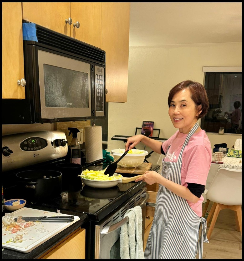 身為商界女強人的楊諾思，也會在家中親自下廚。