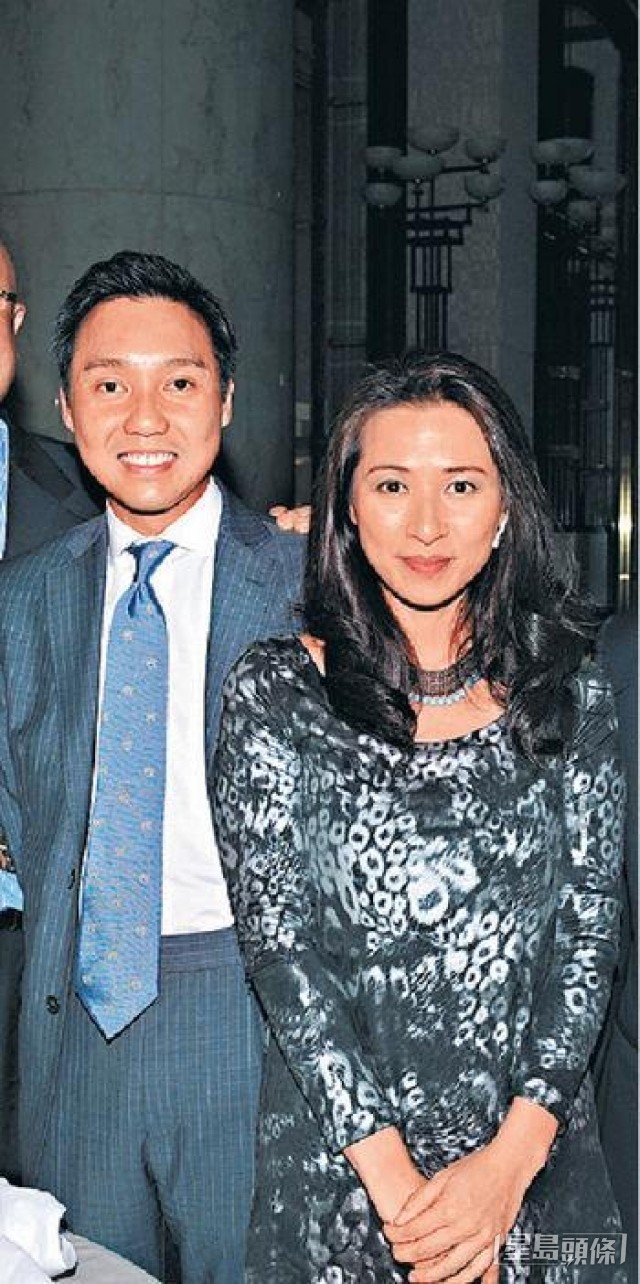 麥家琪於2006年與律師王國豪結婚。