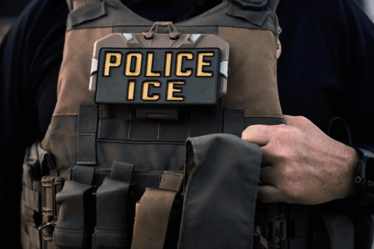 特朗普將提名蘭斯·施羅耶執掌 ICE