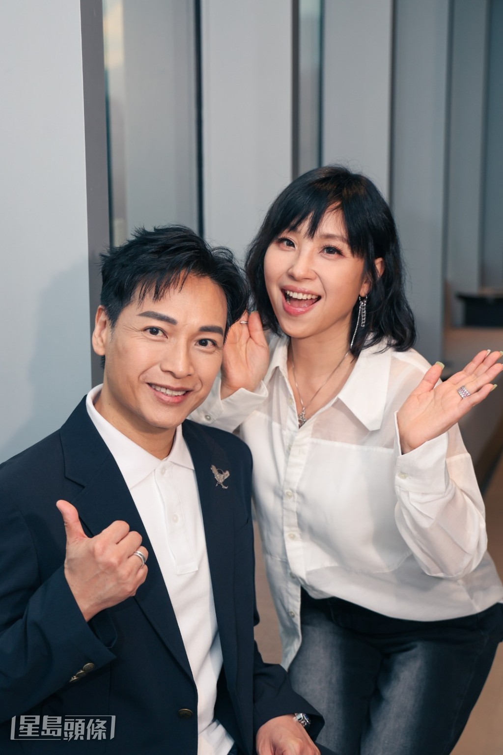 楊詩敏分享二人緣份,18歲入演藝學院時曾為譚偉權主演的音樂劇擔任和音。