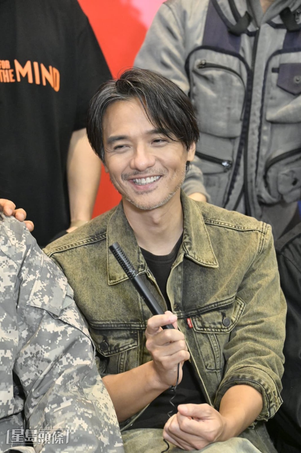 馮德倫近日邀請葉劉淑儀擔任嘉賓,重現經典場面,獲得熱烈反應。