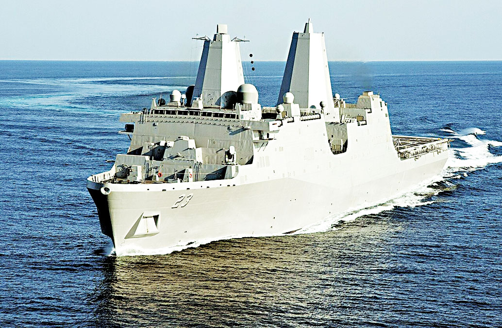 「安克拉治號」(USS Anchorage)兩棲船塢運輸艦。維基百科