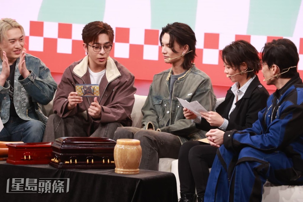 Jer(左)表示生命最後想與家人朋友聚會。