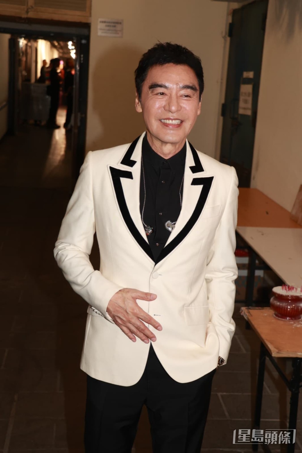 鍾鎮濤坦言與譚詠麟已久未同台合唱。