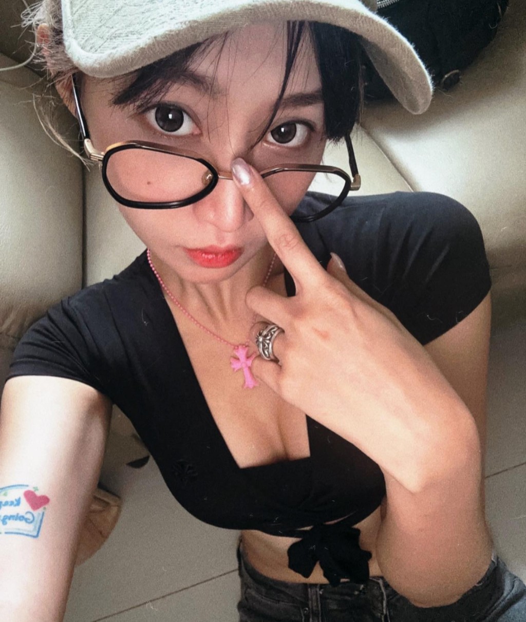 樂宜在「2021年世界最性感DJ」排行榜中位列第八。