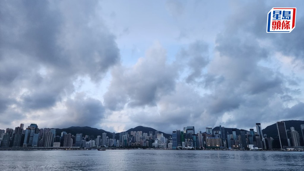天文台預告明早發一號戒備信號 南海熱帶低氣壓形成