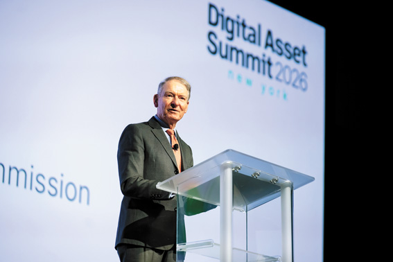 阿特金斯抨擊馬姆達尼的進步派議程。 Karsten Moran/紐約時報