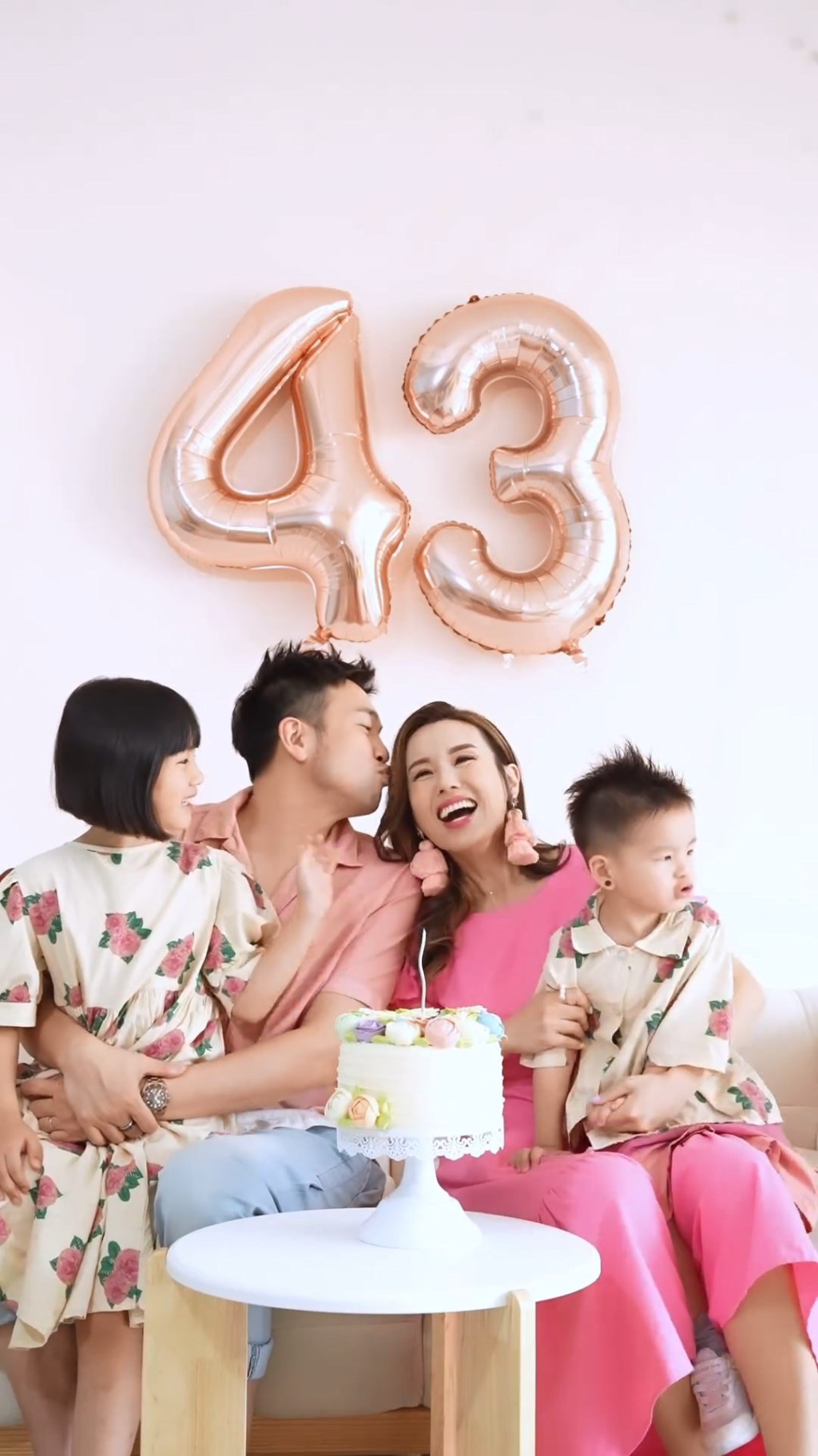 楊洛婷實現夢想,成為「黃師奶」。