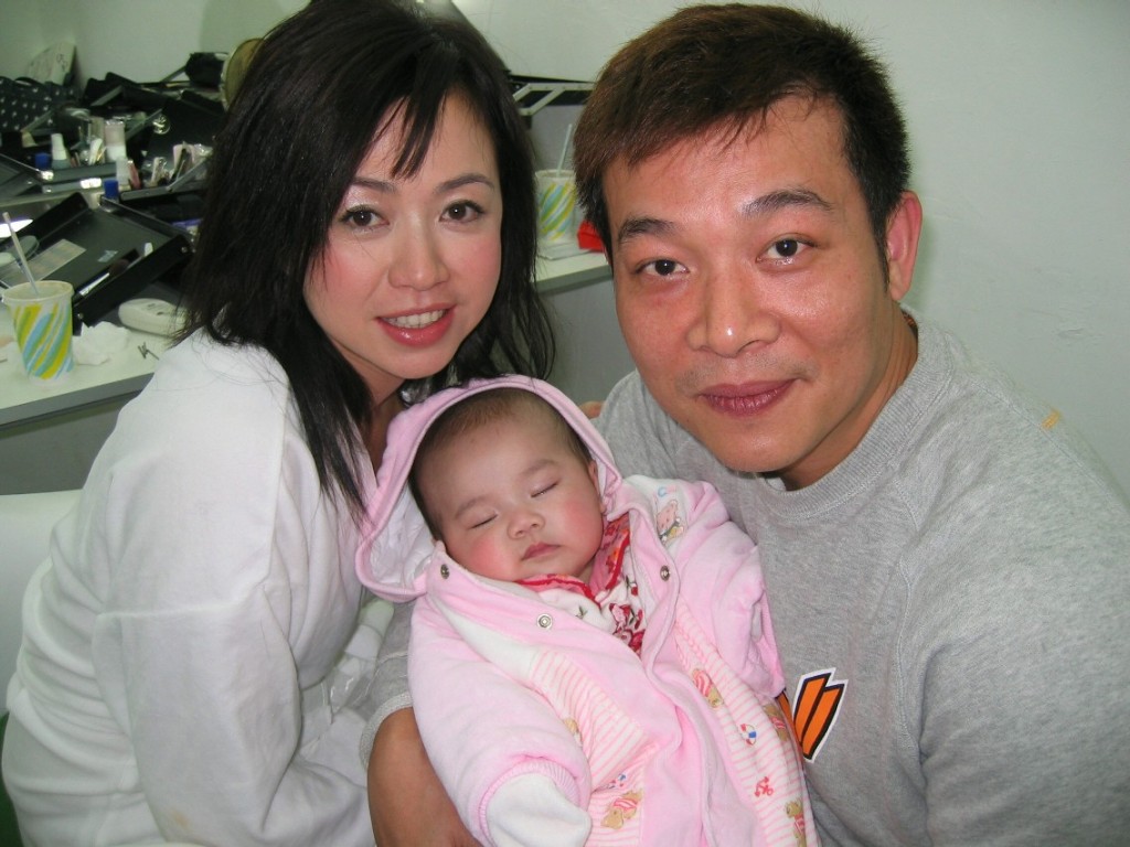兩人都非常疼愛女兒。