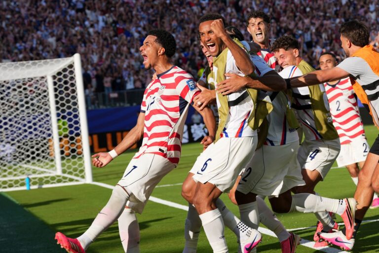 世界盃：美國隊 2-0 擊敗波黑隊晉級 16 強