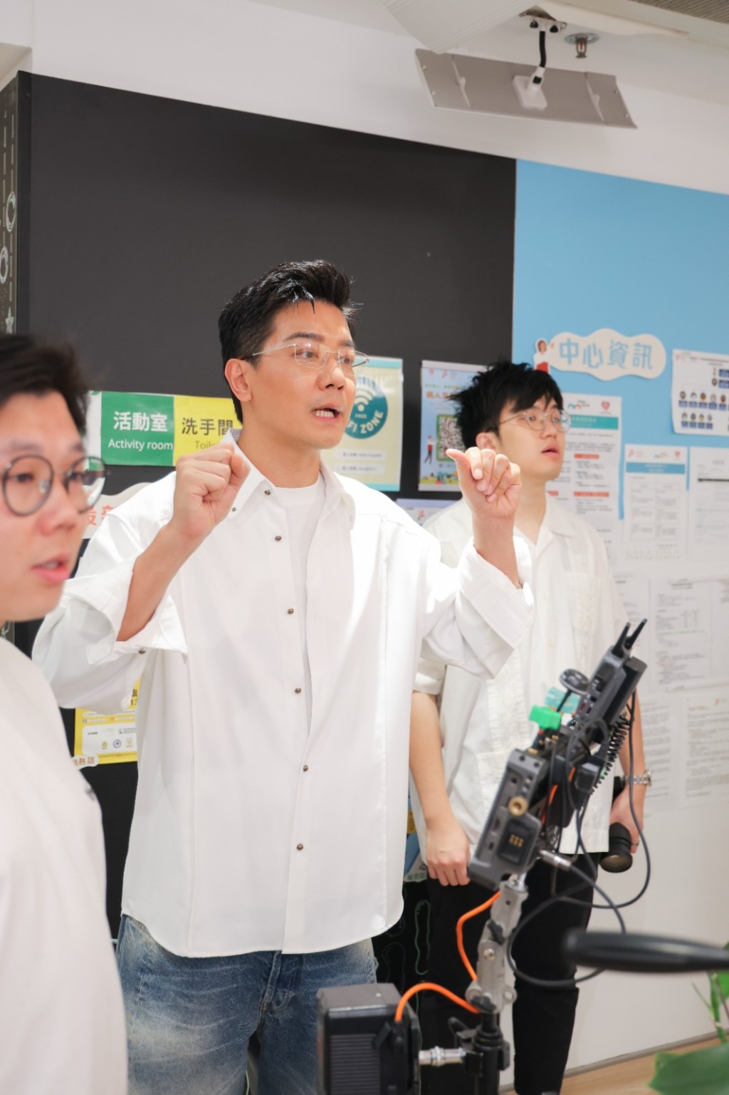 近年黎諾懿除了兼顧幕前幕後工作,亦積極投入慈善,今次便為重症肌無力症執導宣傳短片。