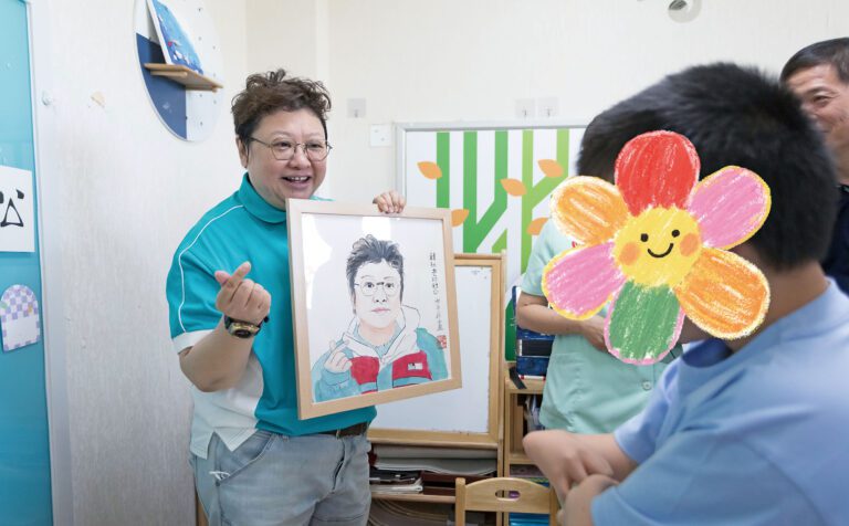 多年來，韓紅一直熱心公益。網上圖片