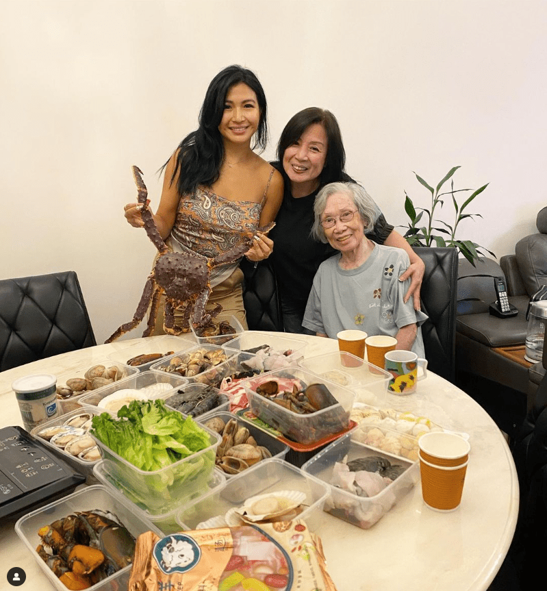 陳思圻懂得粵語、普通話、英語及法語四種語言。
